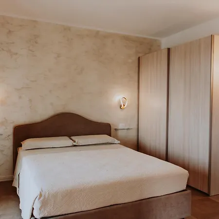 Antica Dimora Dei Gelsi 4*