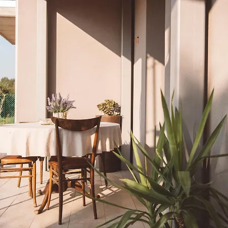 Bed and Breakfast Antica Dimora Dei Gelsi 4*